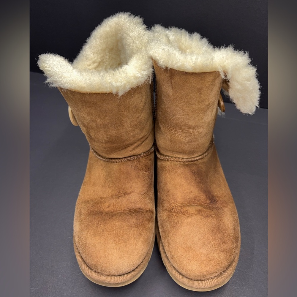 Ugg Australia Chestnut Button Shearling Boots Wom… - image 3